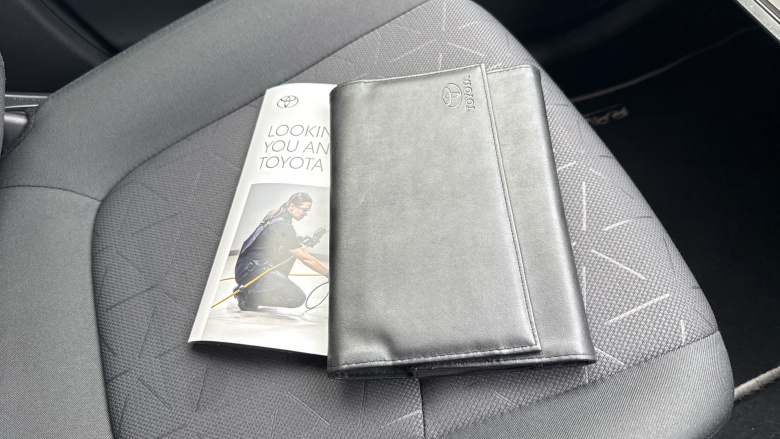 Toyota RAV4 2.5 VVT-i Hybrid Design 5dr CVT Hybrid Estate